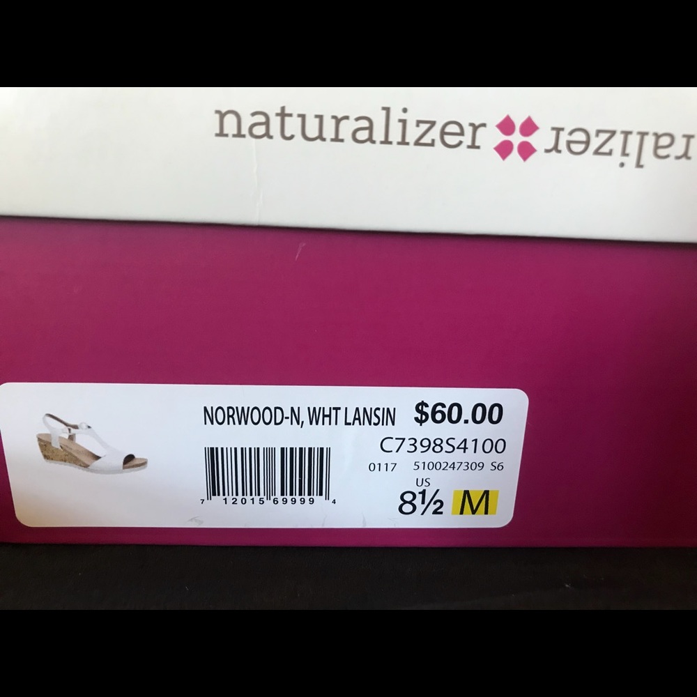 Naturalizer Sandals-8.5 M - Picture 7 of 7